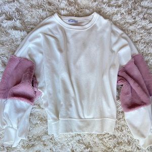 ZARA Plush White Sweater Pink Faux Fur Sleeves, S